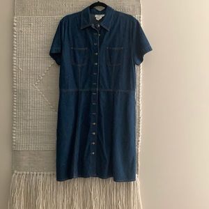 Denim dress size 14 p, fits like a regular M/L